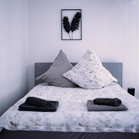Schoenes Apartment In Der Altstadt , Kostenlose Parkplaetze In Der Naehe Emden Exteriör bild