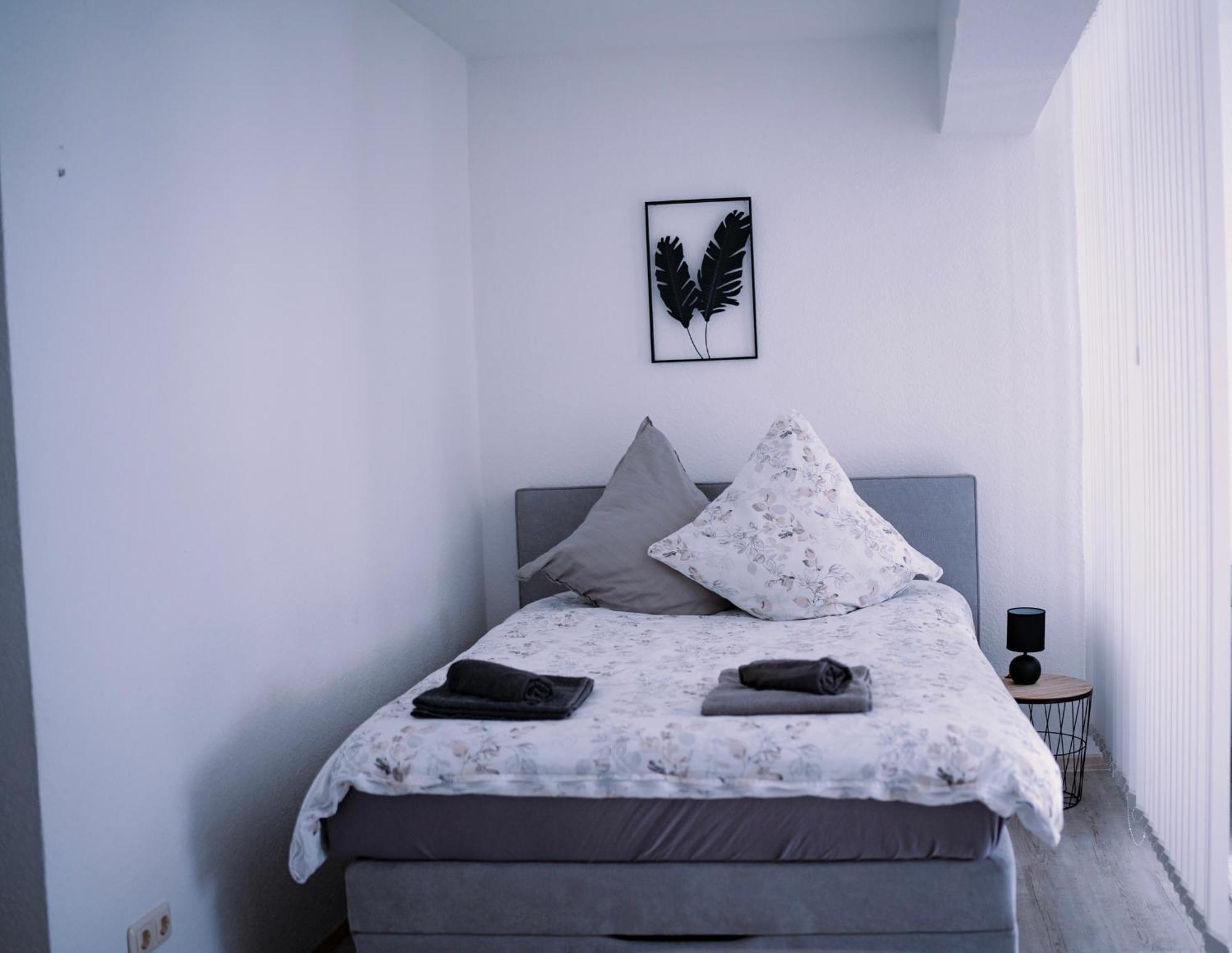 Schoenes Apartment In Der Altstadt , Kostenlose Parkplaetze In Der Naehe Emden Exteriör bild