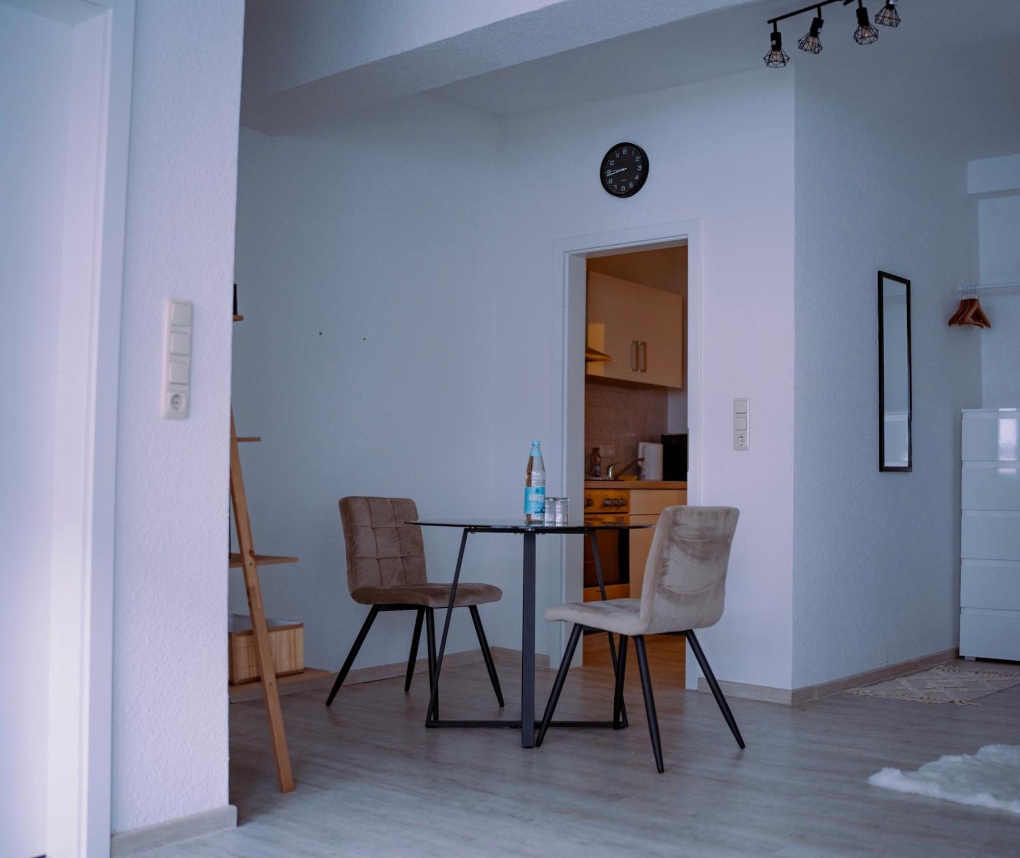 Schoenes Apartment In Der Altstadt , Kostenlose Parkplaetze In Der Naehe Emden Exteriör bild